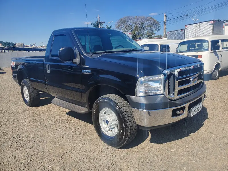 Ford F-250 XLT 4x2 3.9 (Cab Simples)