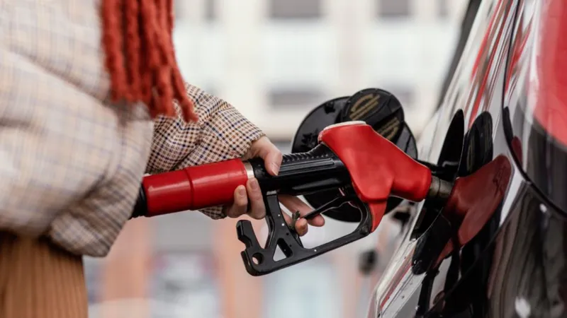 Como calcular o consumo de combustível do carro?