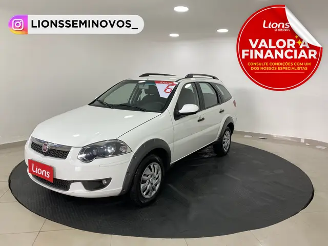Carro Fiat Weekend 2016 Trekking 1.6 E.torQ (Flex)