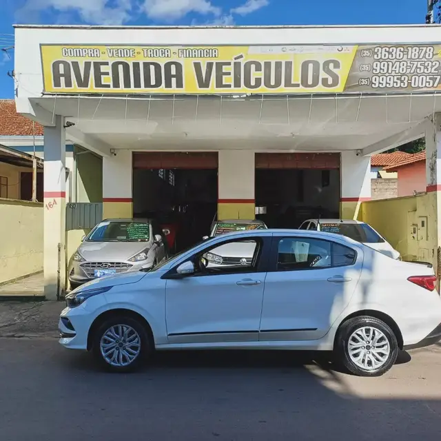 Carro Fiat Cronos 2022 Drive 1.3