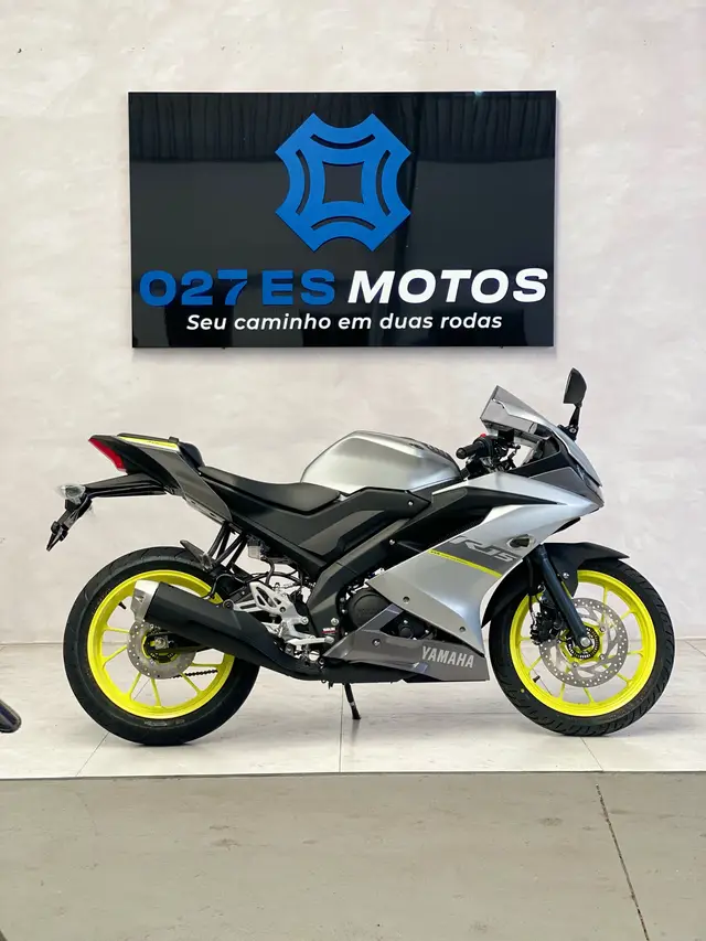 Moto Yamaha YZF R15 2024 ABS