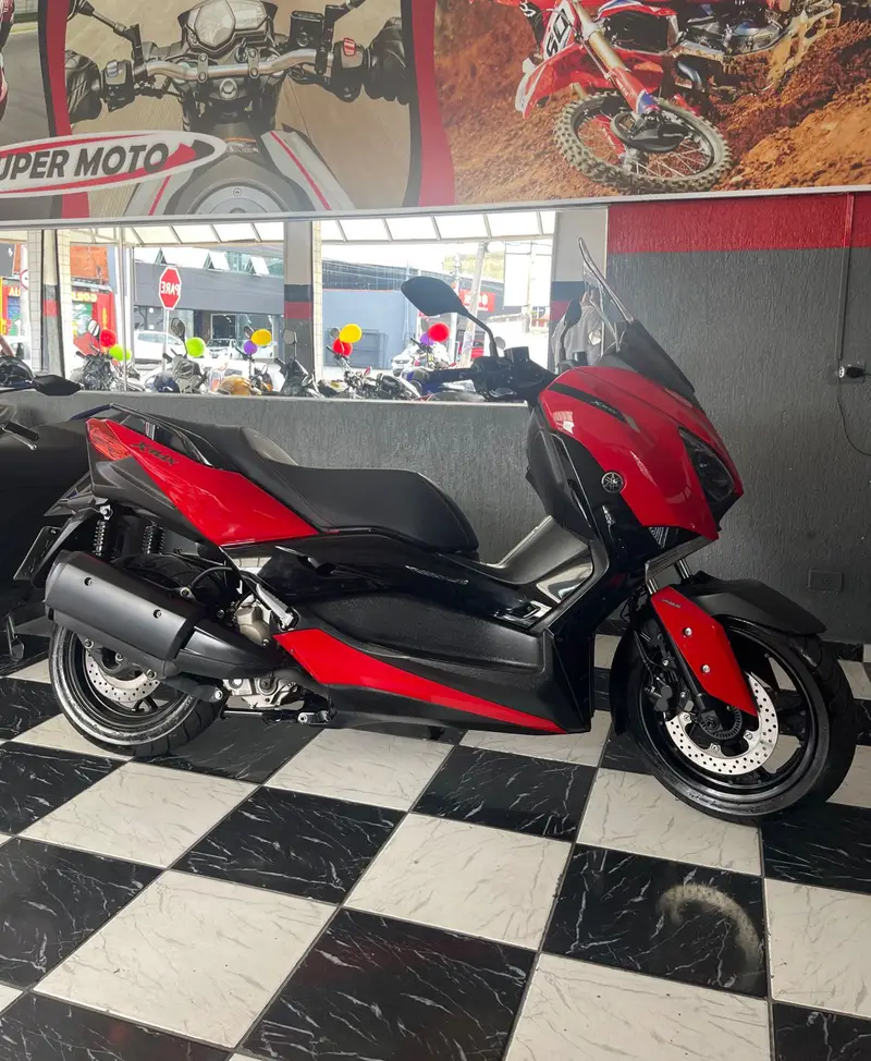 Yamaha XMax ABS