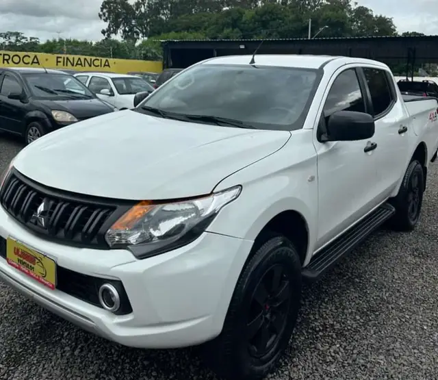 Carro Mitsubishi L200 Triton Sport 2019 Sport 2.4 GLS 4WD (Aut)