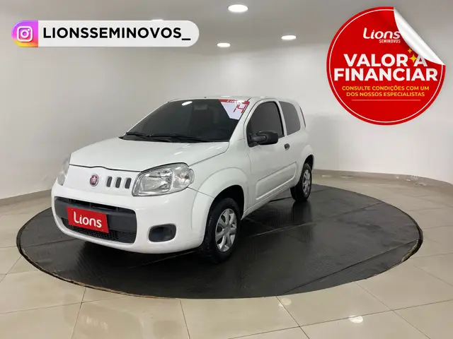 Carro Fiat Uno 2014 Vivace College 1.0 8V (Flex) 4p