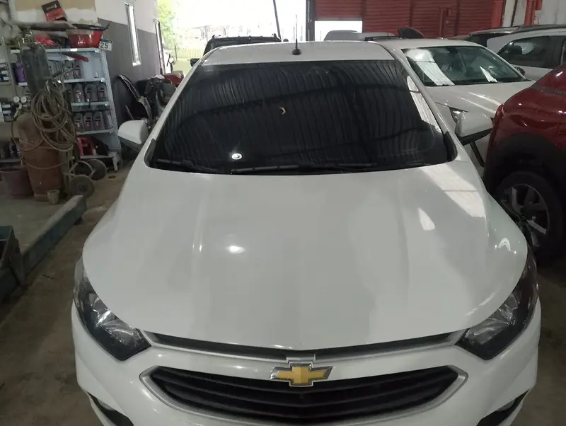 Chevrolet Onix 1.0 LT SPE/4