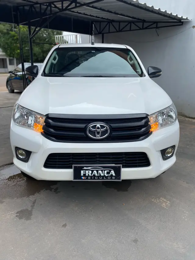 Carro Toyota Hilux Cabine Dupla 2020 Hilux 2.8 TDI CD STD Power Pack 4x4