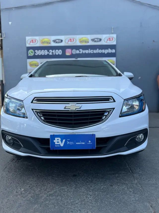 Carro Chevrolet Onix 2015 1.4 LTZ SPE/4 (Aut)