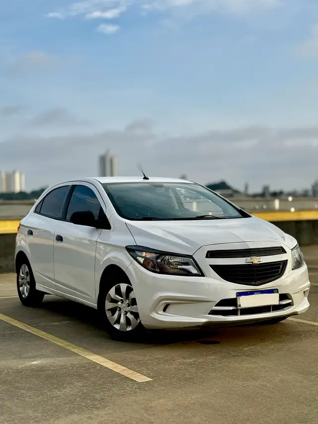 Carro Chevrolet Onix 2019 1.0 Joy SPE/4
