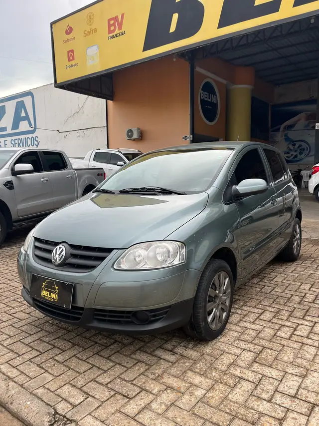 Carro Volkswagen Fox 2010 1.0 8V (Flex) 2p