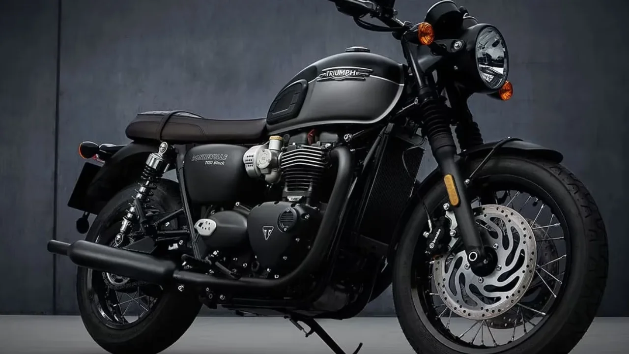 Triumph Bonneville T120 Black