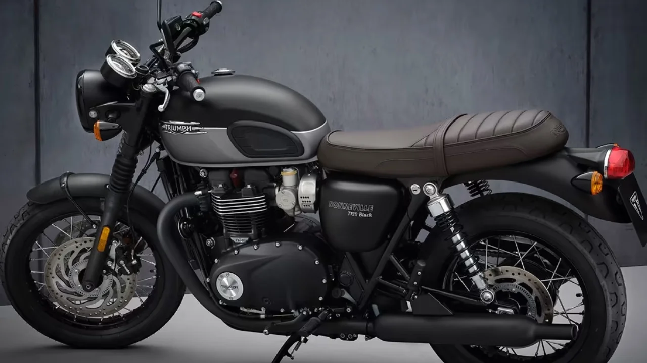 Triumph Bonneville T120 Black