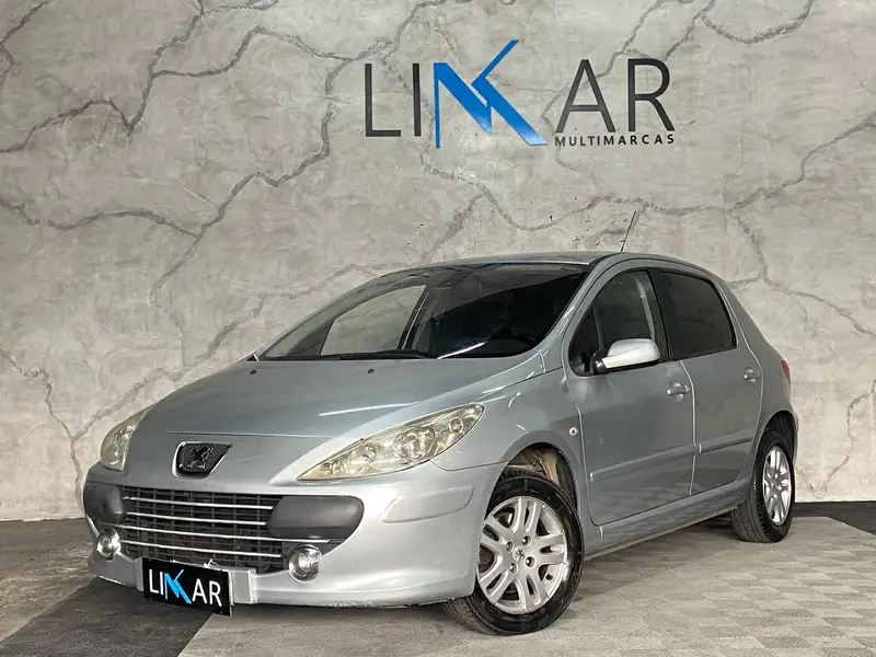 Peugeot Hatch. Feline 2.0 16V (aut)