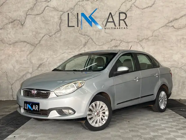 Carro Fiat Grand Siena 2014 Essence 1.6 16V (Flex)