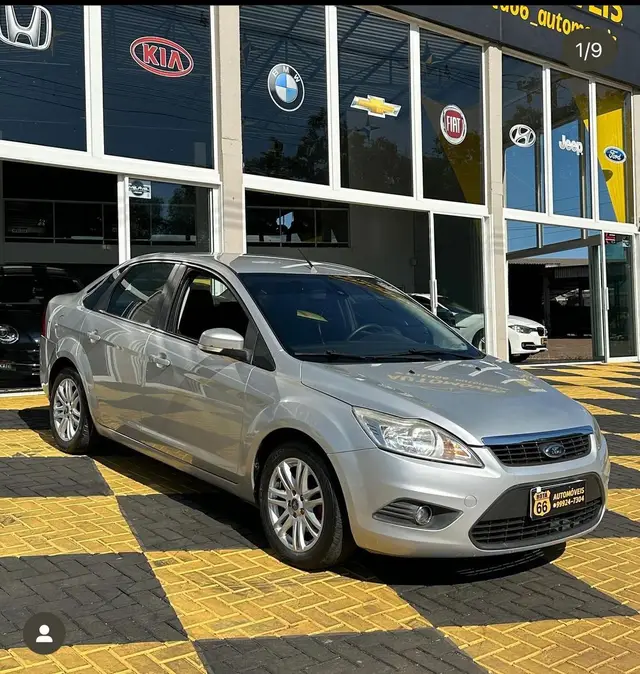 Carro Ford Focus Sedan 2013 GLX 2.0 16V (Flex)