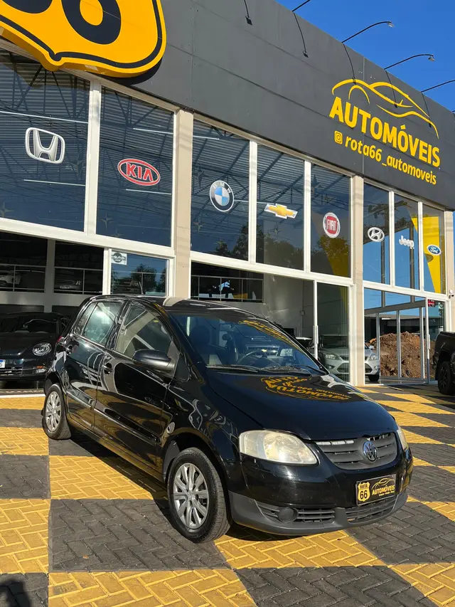 Carro Volkswagen Fox 2009 Trend 1.0 8V (Flex)