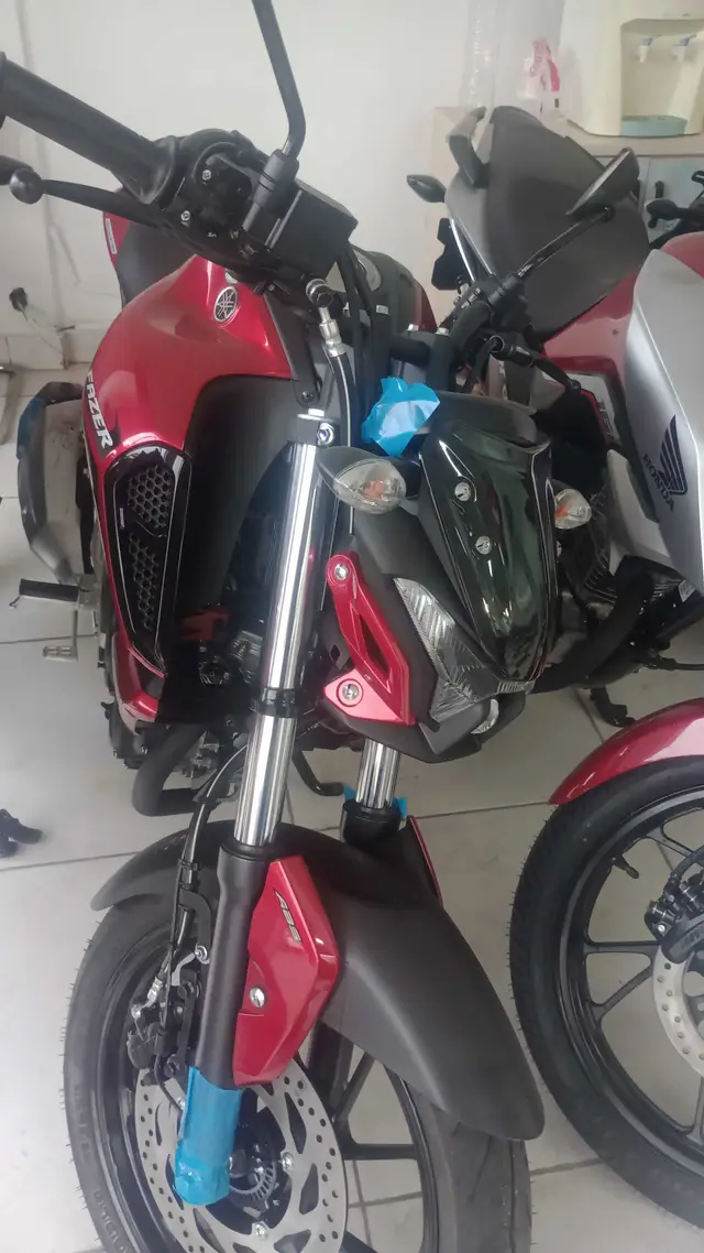 Moto Yamaha Fazer FZ15 2024 ABS