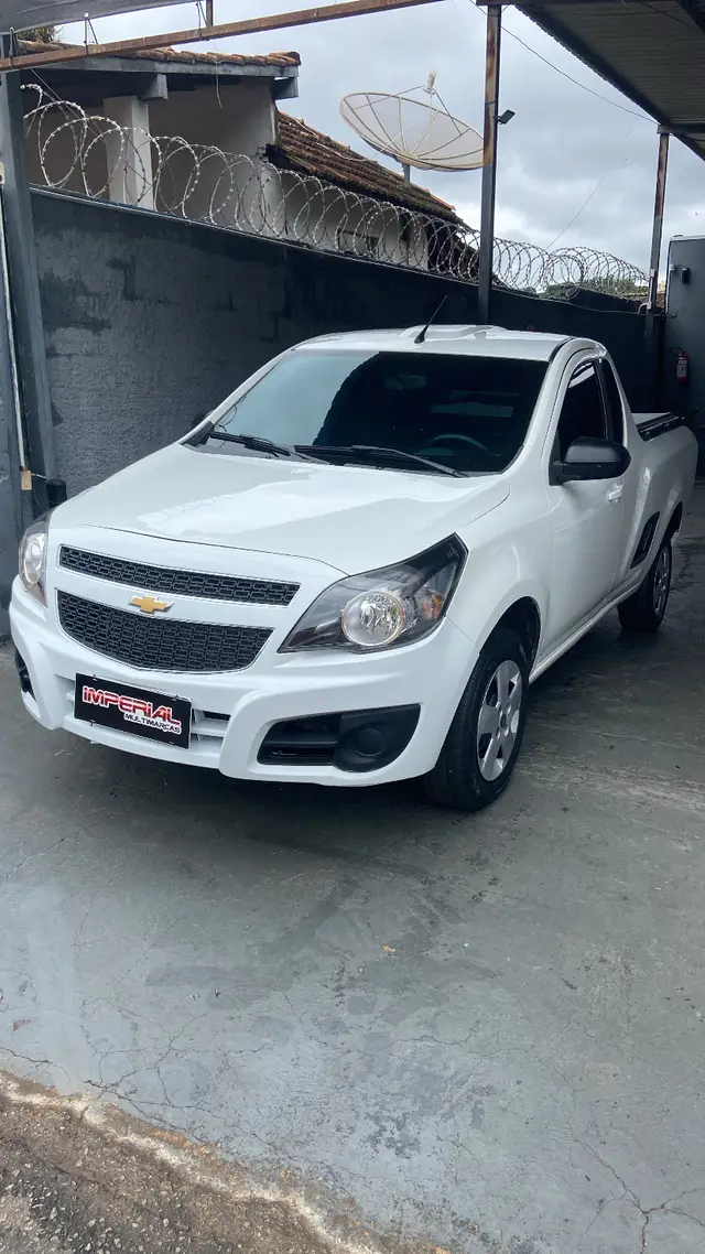 Carro Chevrolet Montana 2015 LS 1.4 (Flex)
