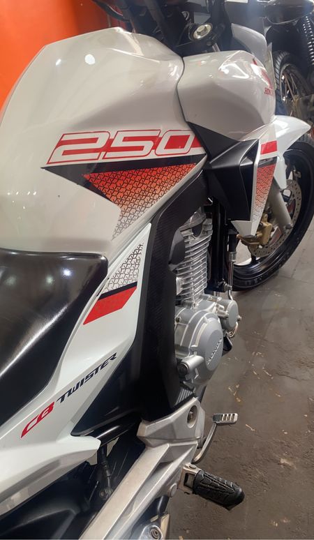 CB250FTwister Standard