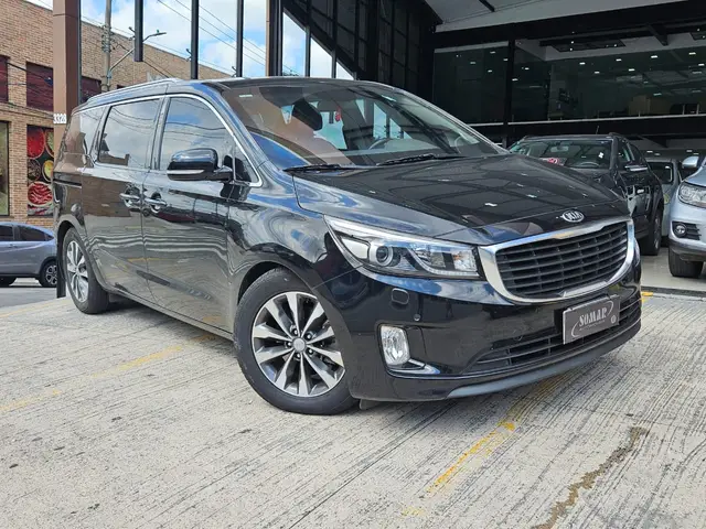 Carro Kia Grand Carnival 2016 EX 3.3 V6 (Aut)