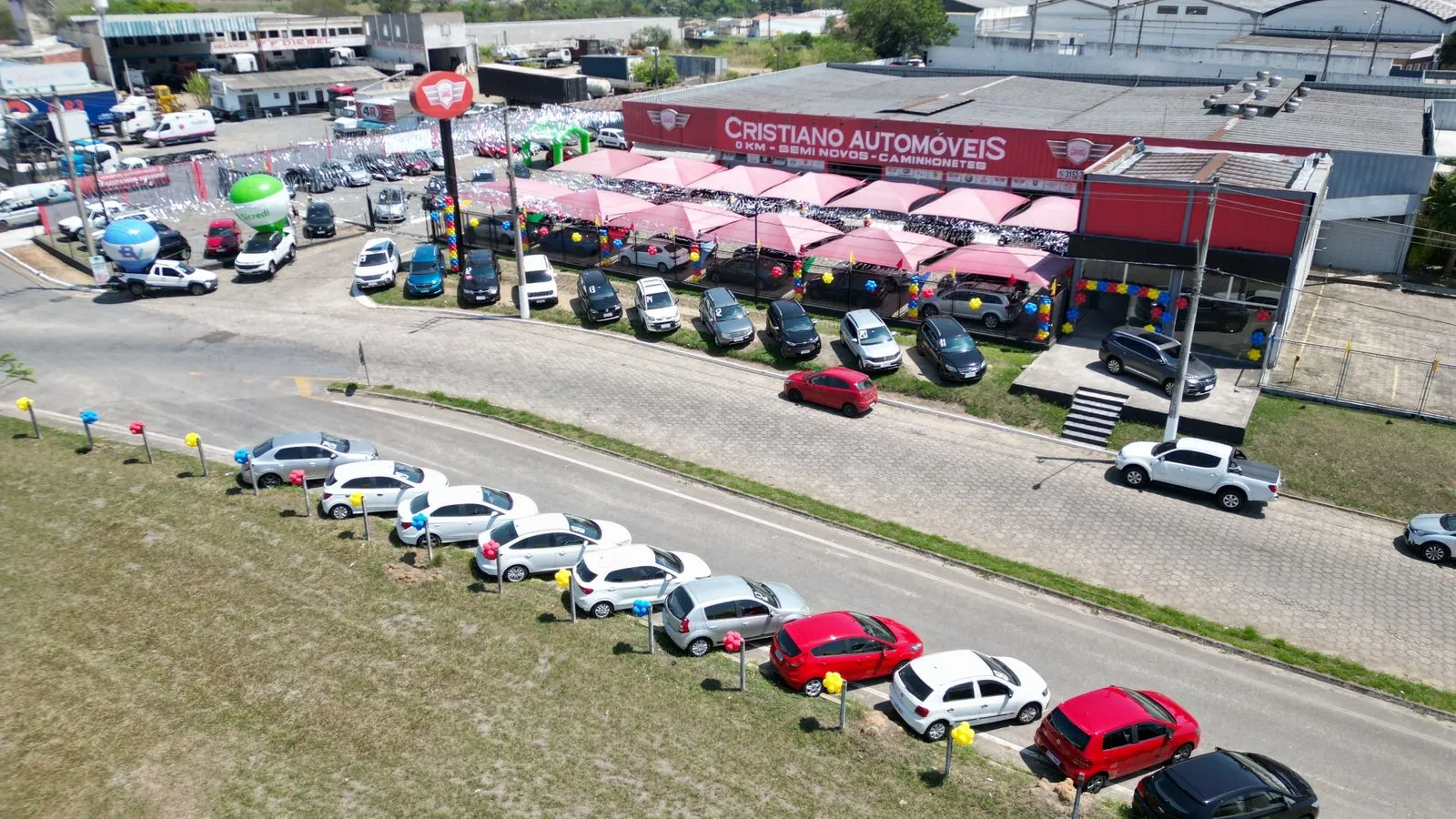 Fachada da loja CRISTIANO AUTOMÓVEIS  - Lorena - SP