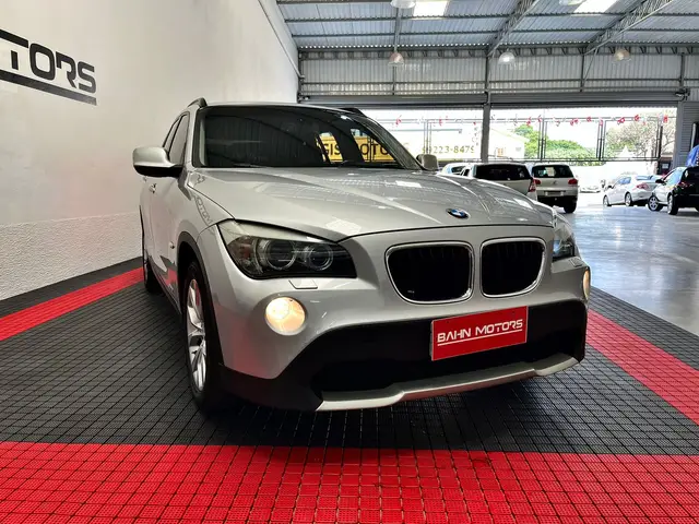 Carro BMW X1 2012 2.0 sDrive18i Top (Aut)