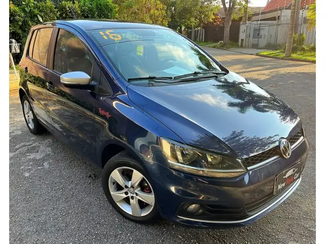 Carro Volkswagen Fox 2016 1.6 MSI Rock in Rio (Flex)