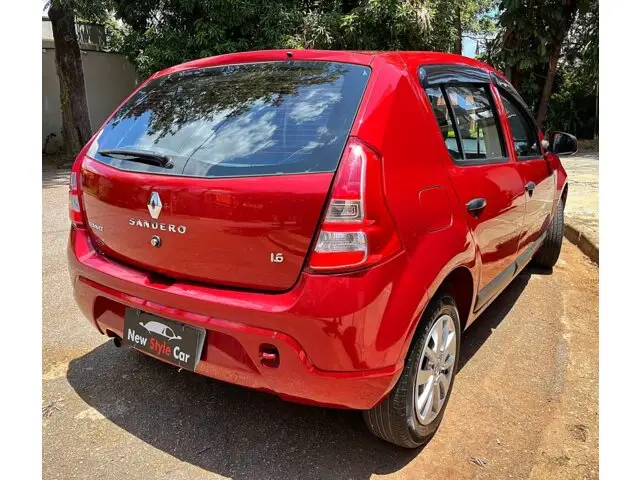 Renault Sandero Expression 1.6 8V (flex)