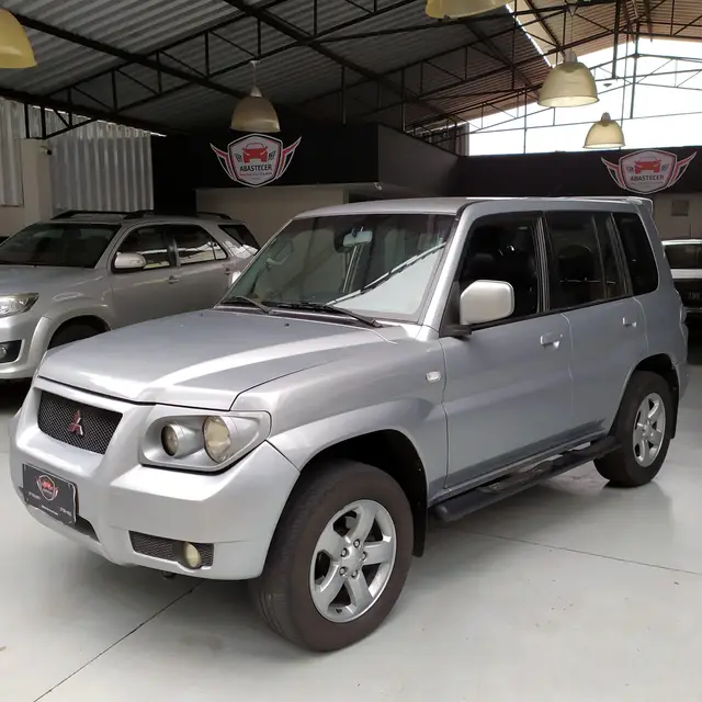 Carro Mitsubishi Pajero TR4 2007 2.0 16V Long Range (aut)