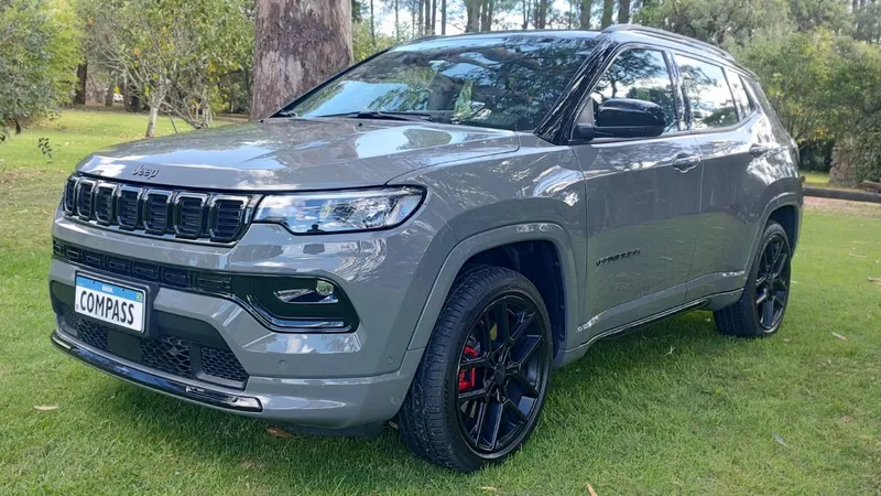 Jeep Compass 2025: conheça o SUV com motor de Rampage em 30 fotos 