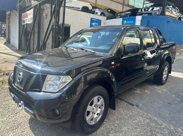 Carro Nissan Frontier 2014 2.5 TD CD 4x4 S