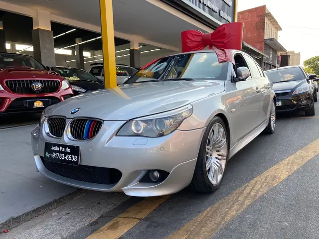 Carro BMW 550i 2010 550i 4.8 32V