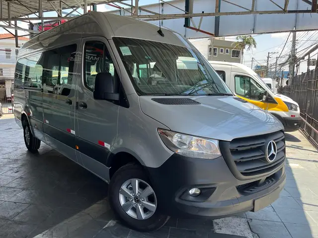 Carro Mercedes-Benz Sprinter 2025 417 VAN L.T.B 16L Diesel( E6)