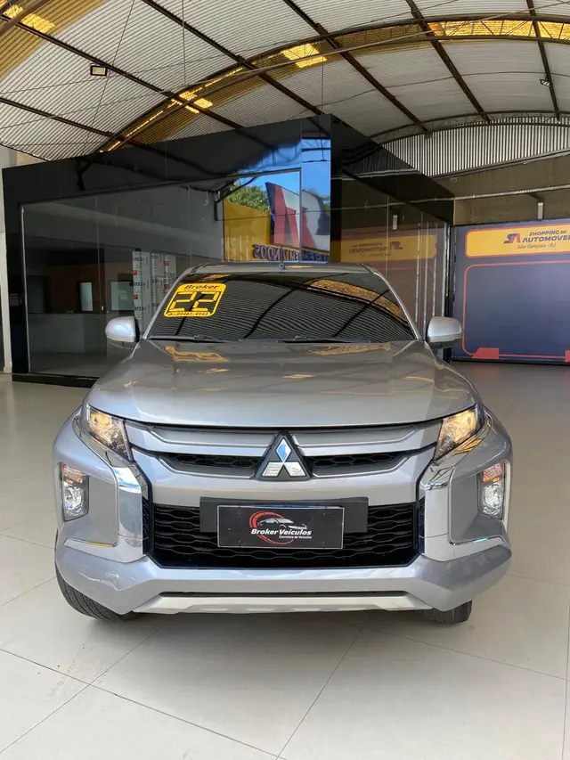 Carro Mitsubishi L200 Triton Sport 2022 GL 2.4 DID-H 4x4 (Aut)