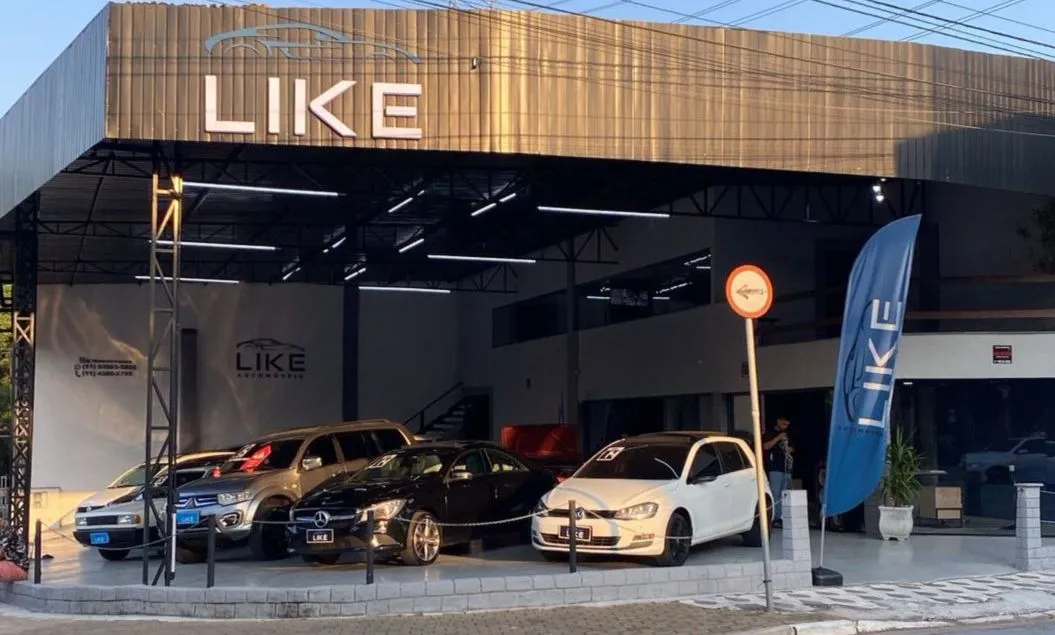 Fachada da loja Veículos à venda em Like Automoveis - Suzano - SP | Mobiauto