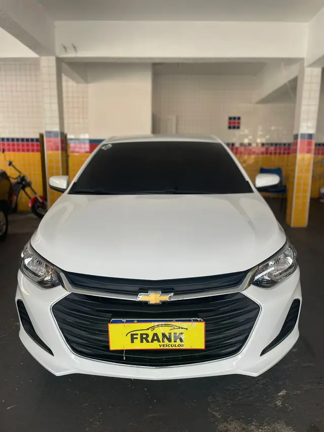 Carro Chevrolet Onix 2023 LT 1.0