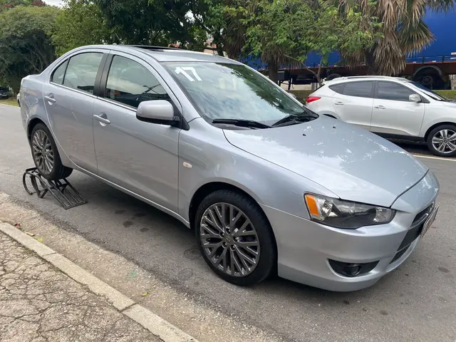 Carro Mitsubishi Lancer 2017 2.0 16V HLE CVT