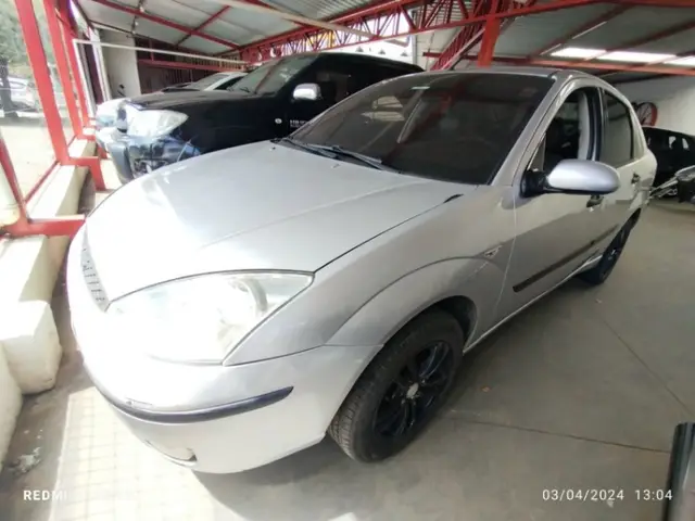 Carro Ford Focus Sedan 2004 GLX 1.8 16V