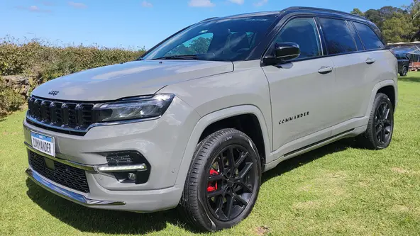 Assim como o Jeep Compass, o SUV de sete lugares estreia versão esportiva com 0 a 100 km/h que chama atenção