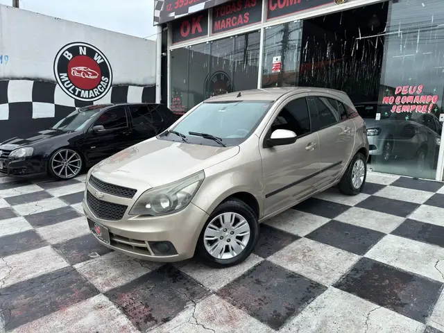 Carro Chevrolet Agile 2013 LT 1.4 8V (Flex)