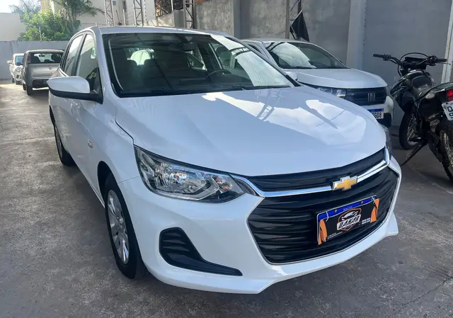 Carro Chevrolet Onix 2023 LT 1.0