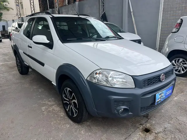 Carro Fiat Strada 2018 Hard Working 1.4 (Flex) (Cabine Dupla)