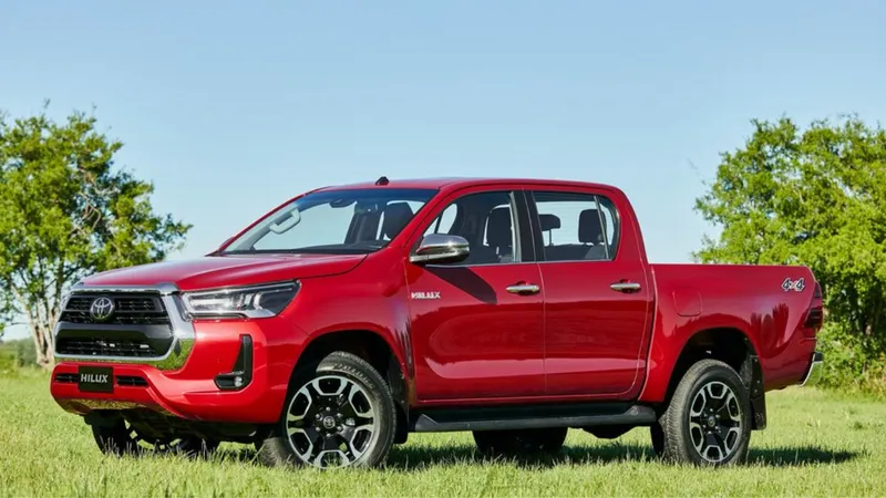 Toyota Hilux cabine dupla é oferecida com mais de R$ 40 mil de desconto 