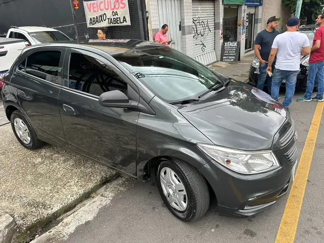Carro Chevrolet Onix 2018 1.0 Joy SPE/4