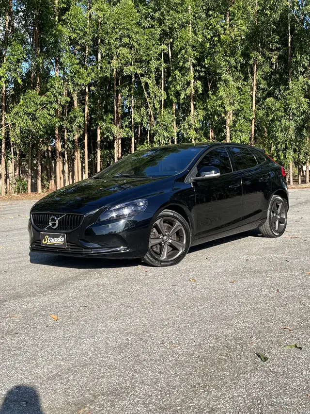 Carro Volvo V40 2018 2.0 T4 Kinetic