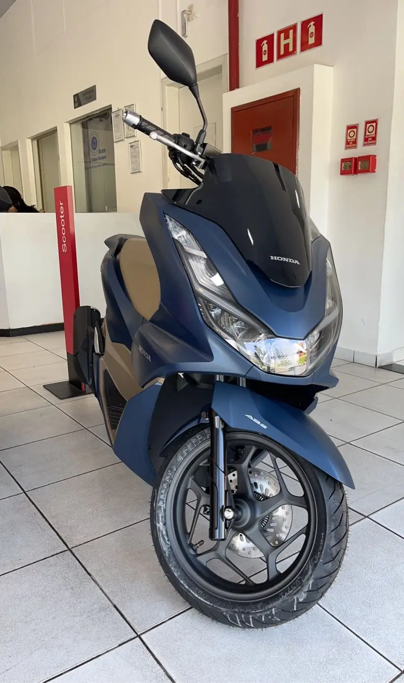 Honda PCX 160 DLX ABS