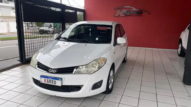 Carro CAOA Chery Celer 2013 Hatch 1.5 16V (Flex)