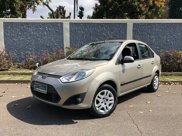 Carro Ford Fiesta Sedan 2011 1.6 (Flex)