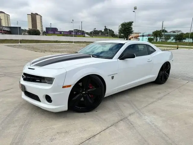 Carro Chevrolet Camaro 2013 6.2 2SS