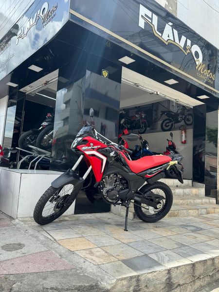 XRE Sahara 300 Rally