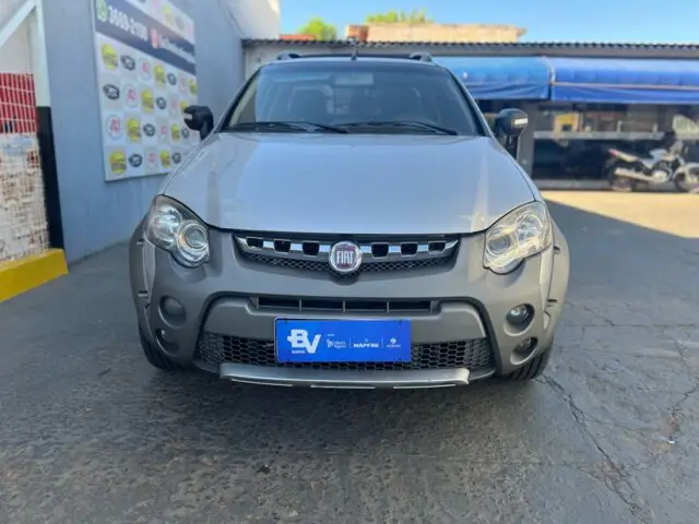 Carro Fiat Strada 2013 Adventure 1.8 16V (Flex) (Cabine Estendida)